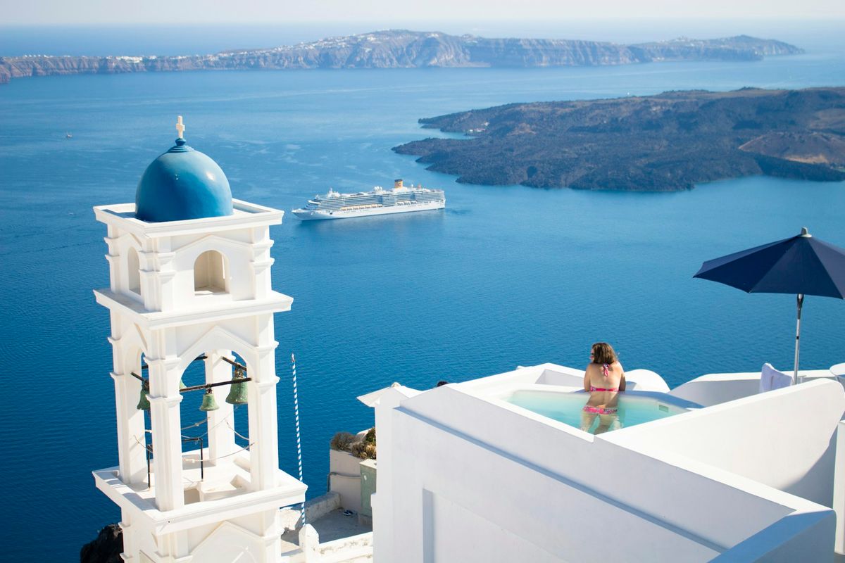 Astarte Suites